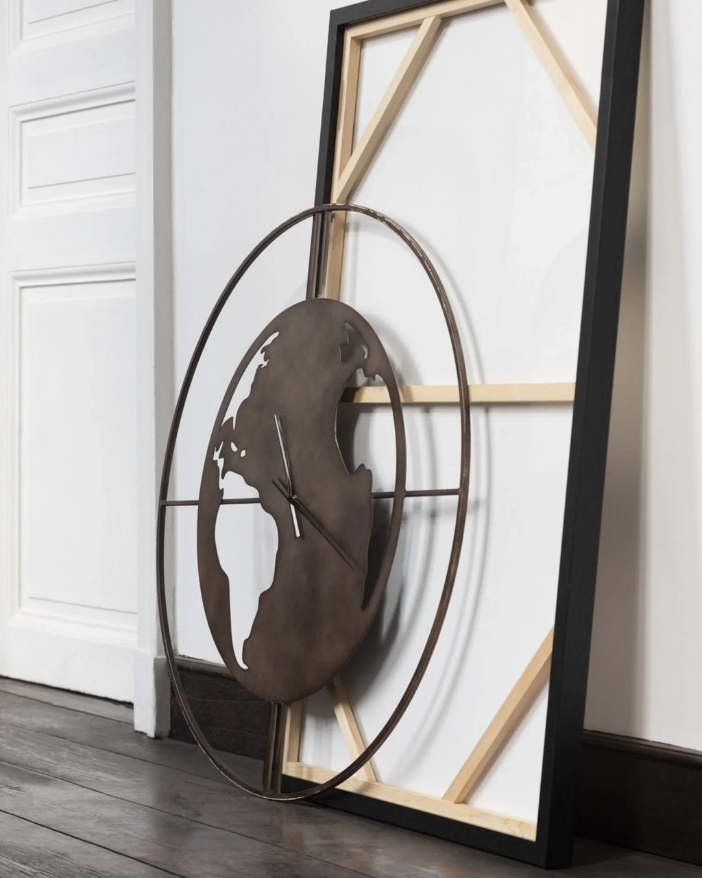 Wereldkaart Wandklok van Metaal – Donkerbruin-Wall Clock-Areamas-Areamas