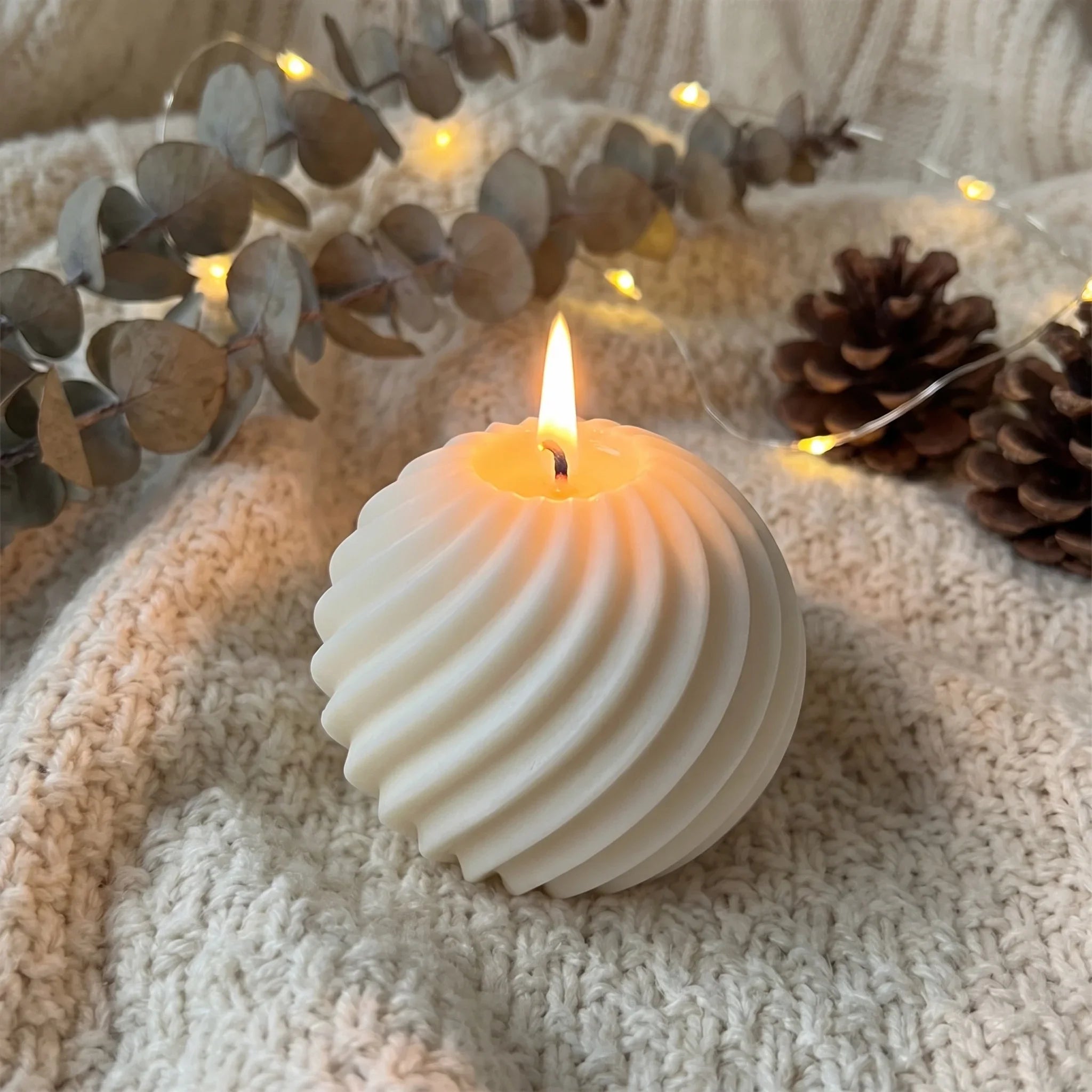 Nordic Bol Kaars Geribbeld Design Ivoor Ongeparfumeerd