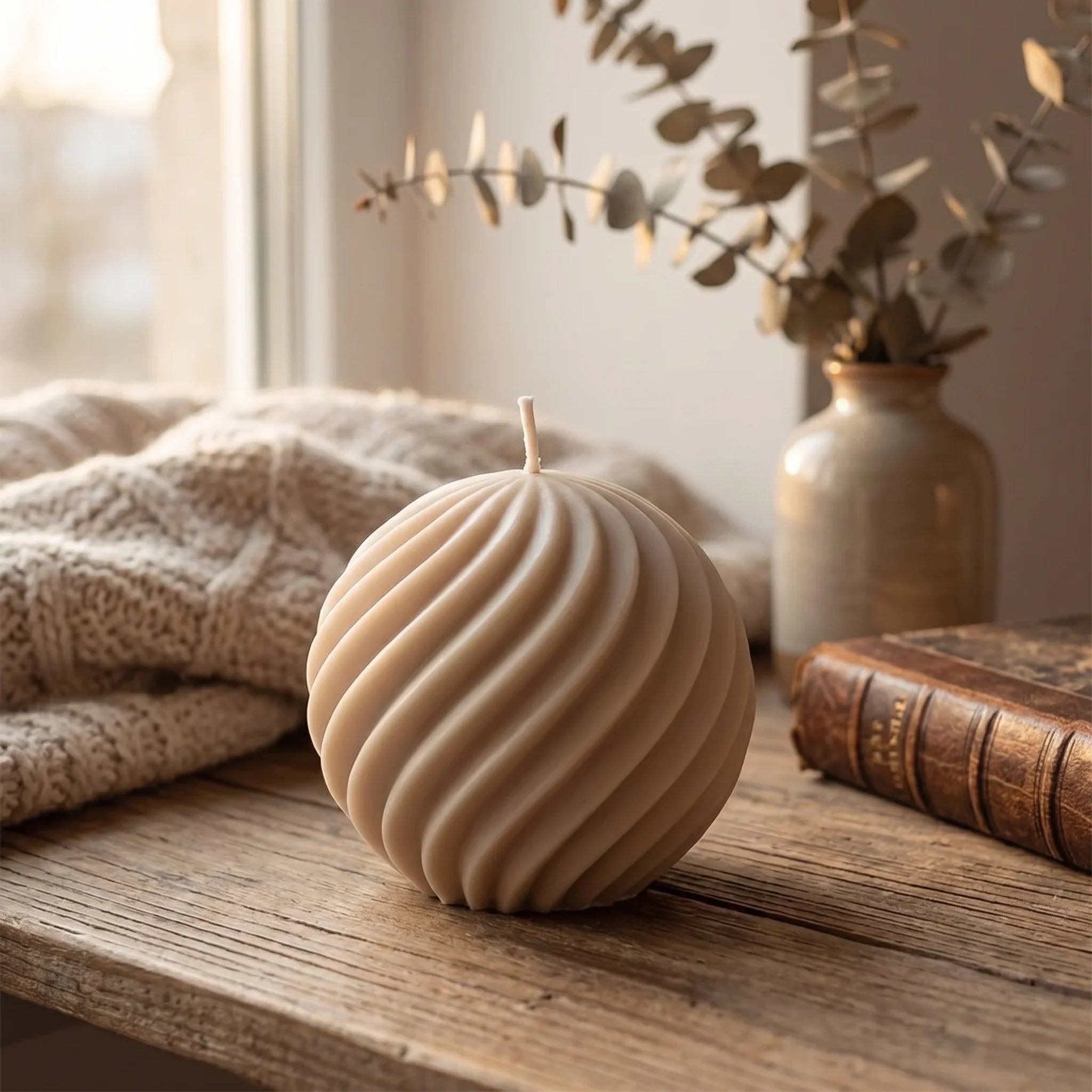 Nordic Bol Kaars Geribbeld Design Ivoor Ongeparfumeerd